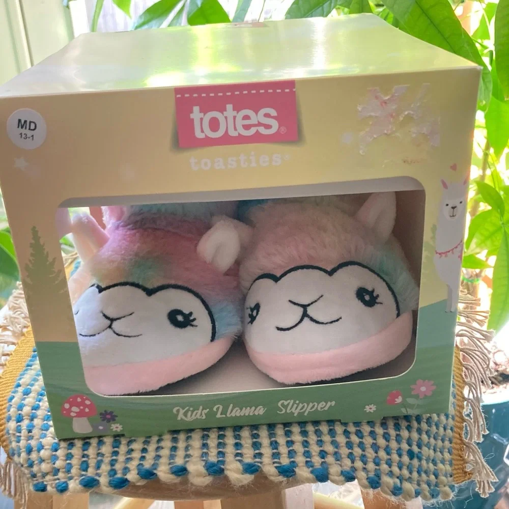 Girl’s Totes Slippers 13-1 Medium Plush Llama Booties Toasties NEW